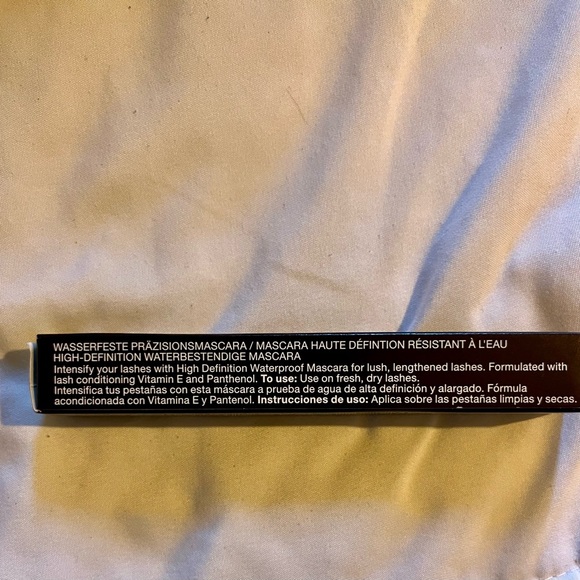 Jafra High Definition Waterproof Mascara - Picture 2 of 2